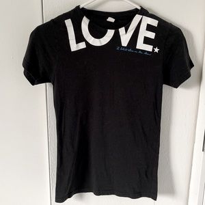 LOVE tshirt